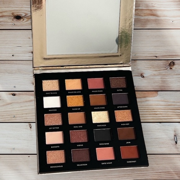 🆕ICONIC LONDON Booming & Gleaming Eyeshadow Palette - Picture 4 of 8